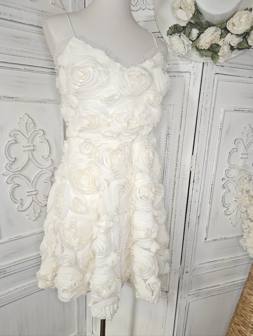 Laundry Ivory Marshmallow Flowers Cocktail  Dress